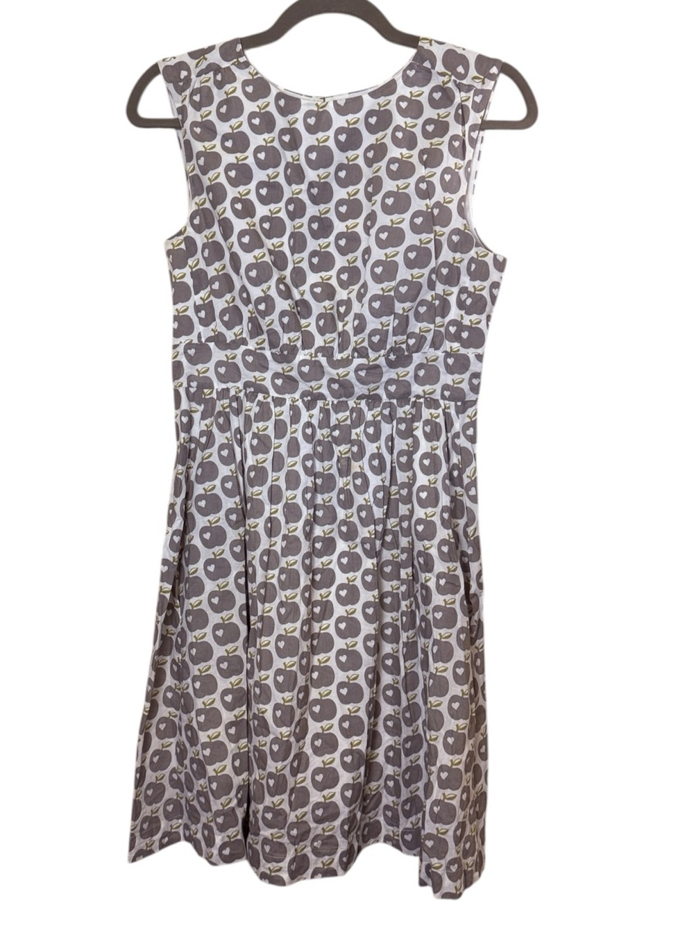Emily and Fin Sleeveless Grey Teacher Inspired Apple-Print Fit & Flare Mini sz S